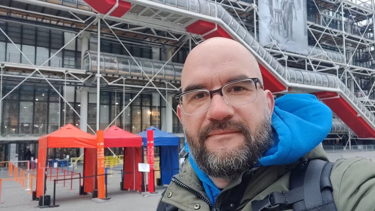 Un Rémi content devant le KCD